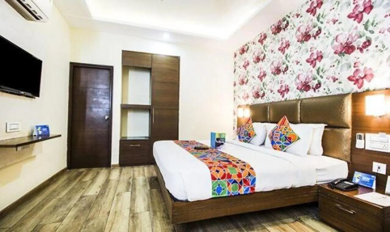 Fabhotel Royal Plaza Zirakpur