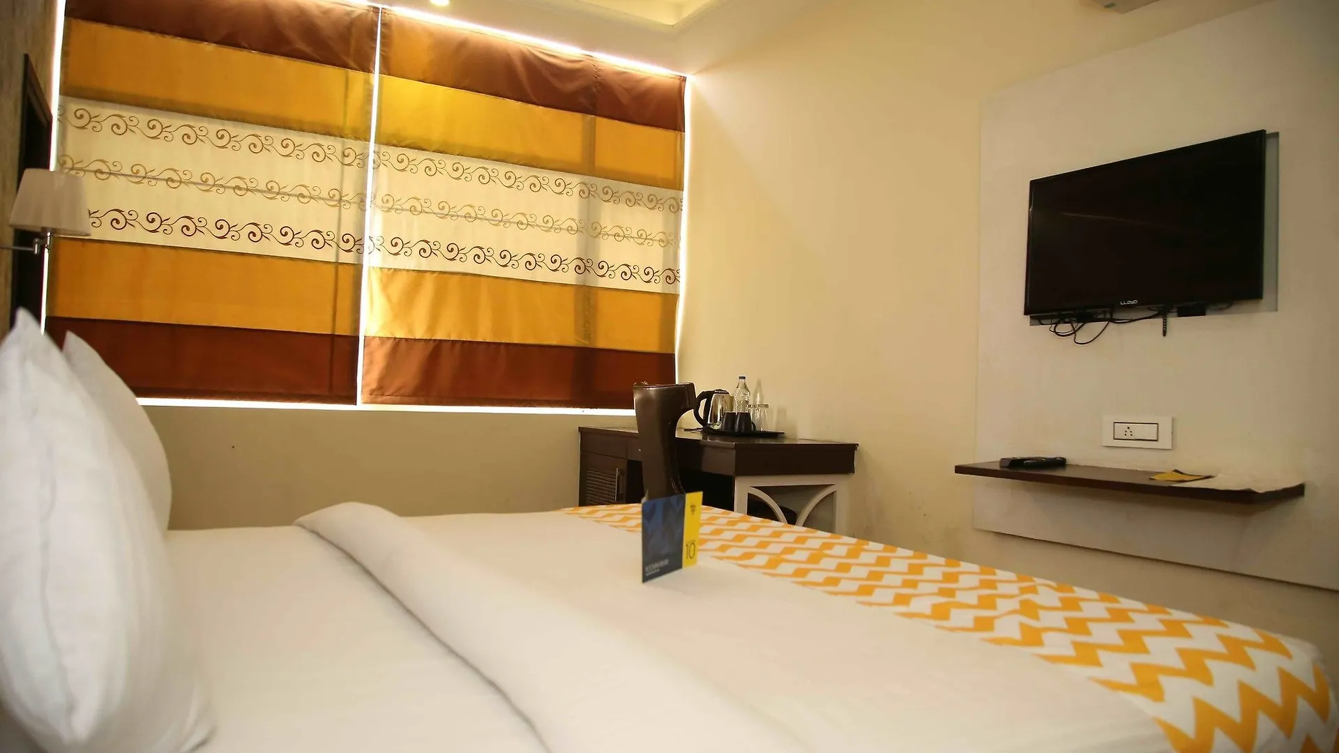 *** Hotel Fabhotel Royal Plaza Zirakpur India